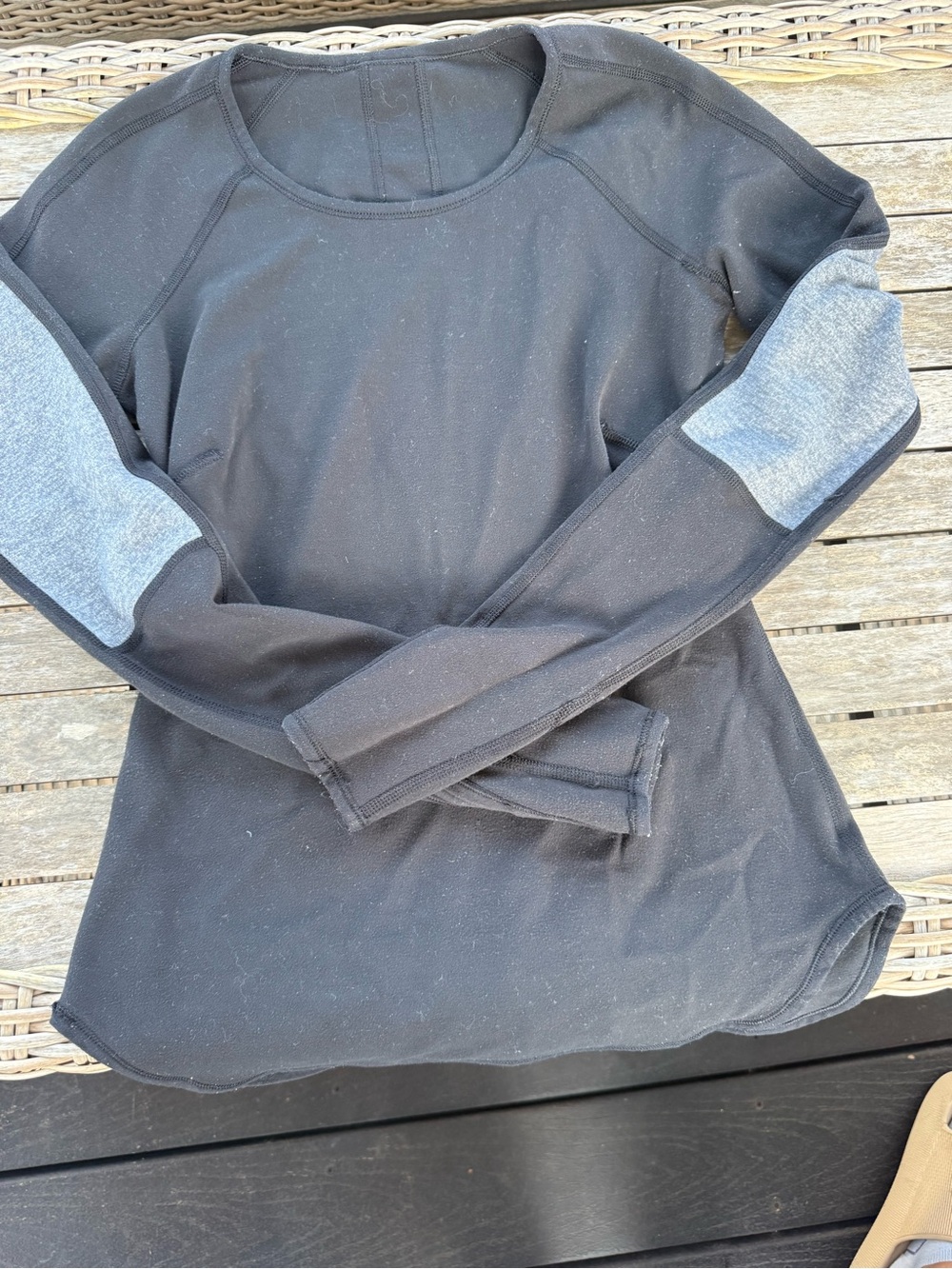 lululemon athletica Black with Gray Contrast reversible! Long-Sleeve Top - Picture 3 of 4